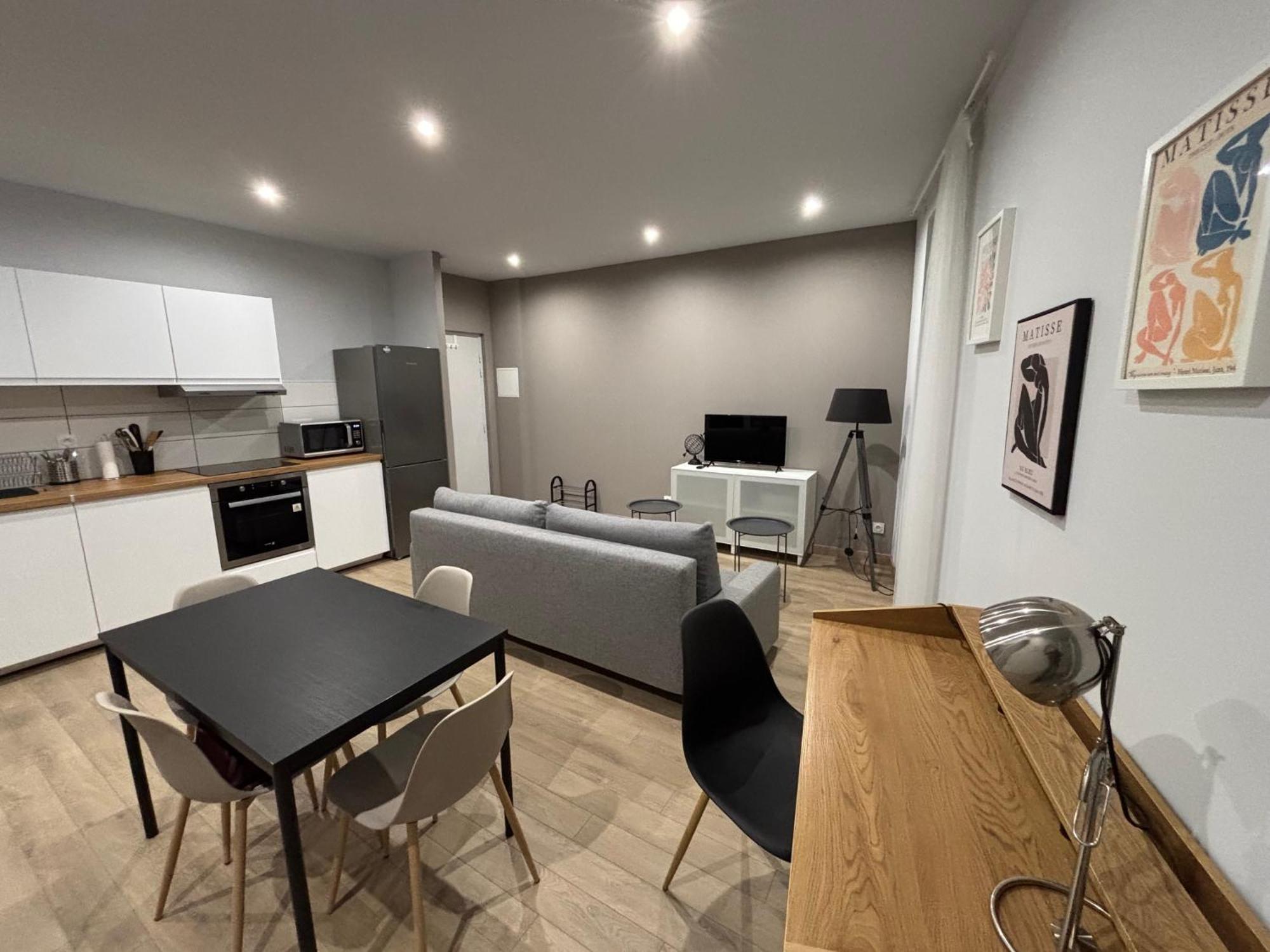 Immeuble La Doa Proche Chu Apartment Saint-Priest-en-Jarez Ngoại thất bức ảnh